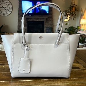 NWOT Tory Burch small Parker leather tote.